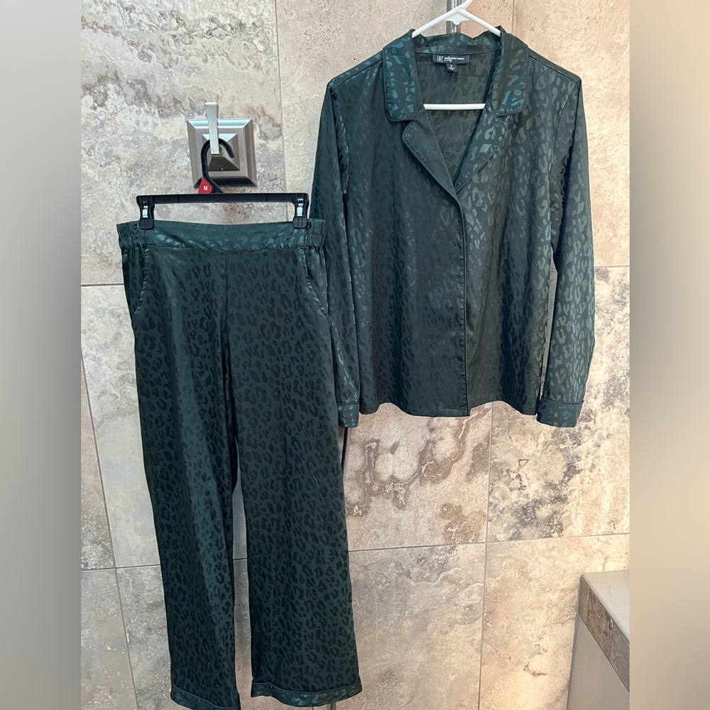 Leopard pajamas set